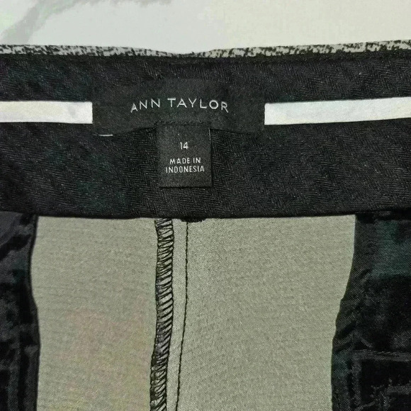 Ann Taylor Womens Ankle Mid Rise Trouser Size 14 Black Grey - Picture 9 of 10